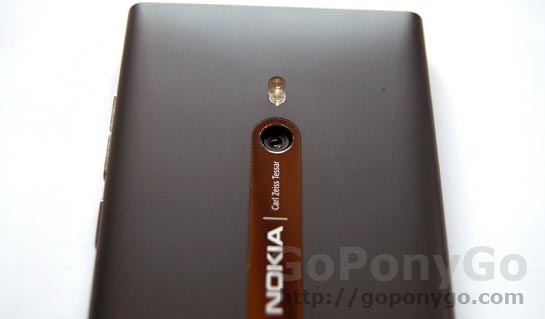 Review Nokia Lumia 800
